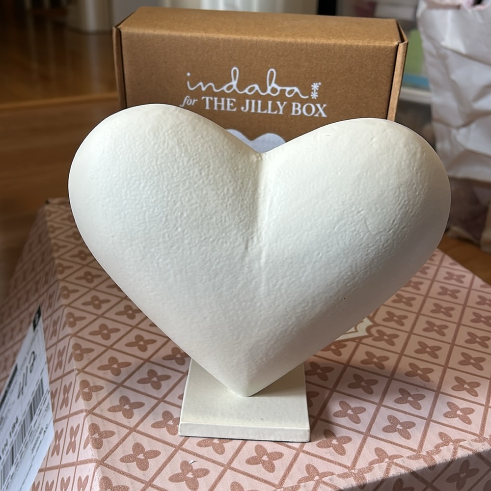 Jilly Box Indaba Cast Aluminum Heart Statue, BNIB